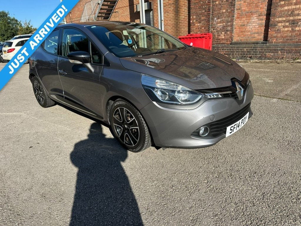 Renault Clio Listing Image