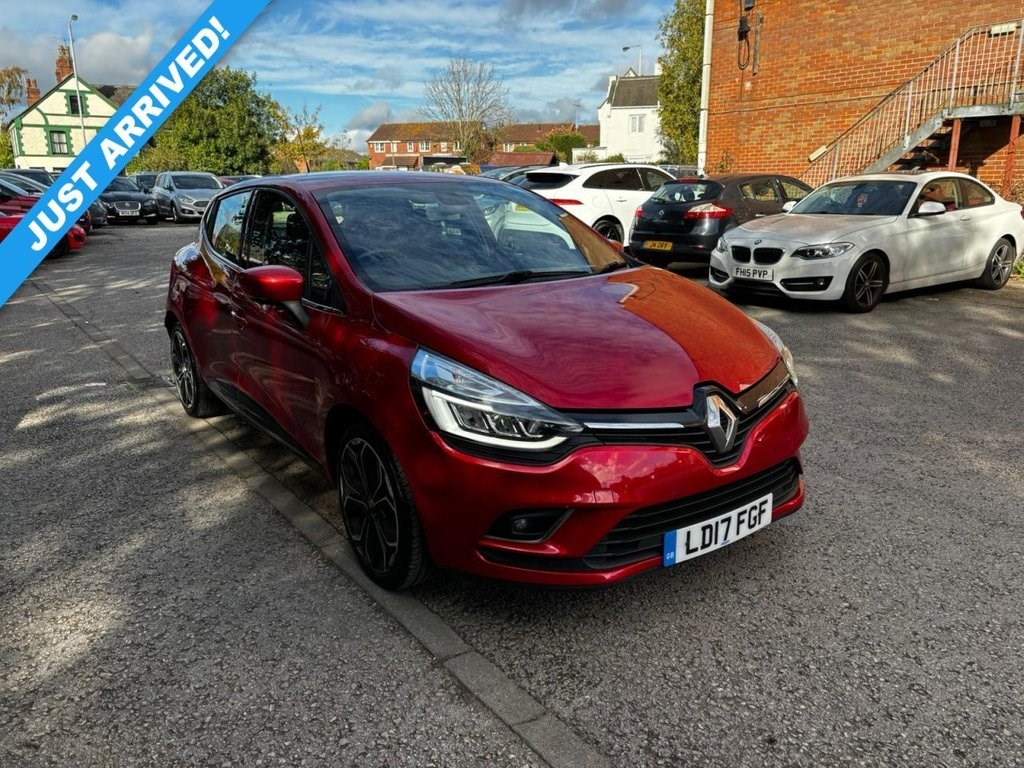 Renault Clio Listing Image