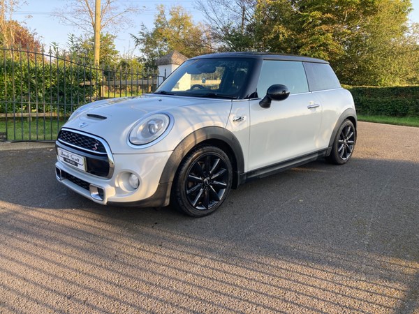 MINI Hatch Listing Image