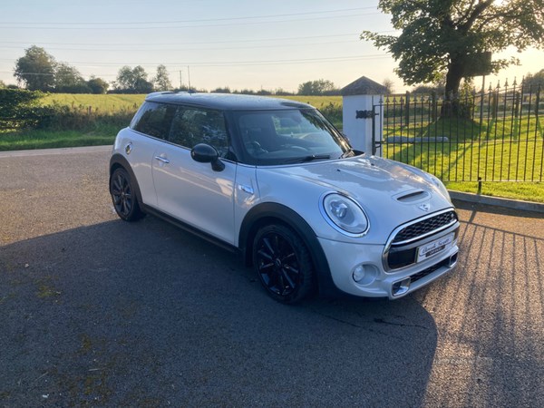 MINI Hatch Listing Image