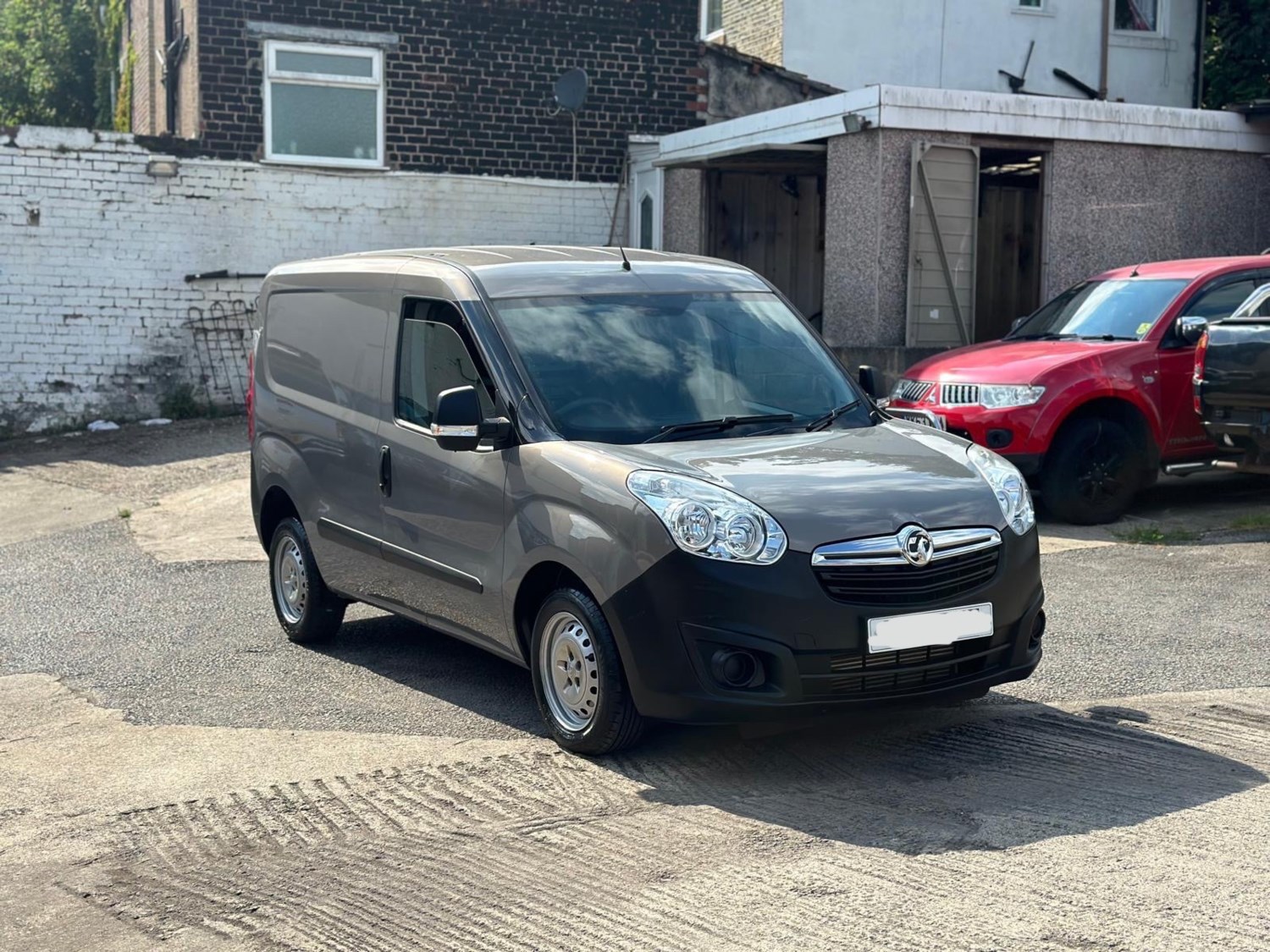 Vauxhall Combo Listing Image