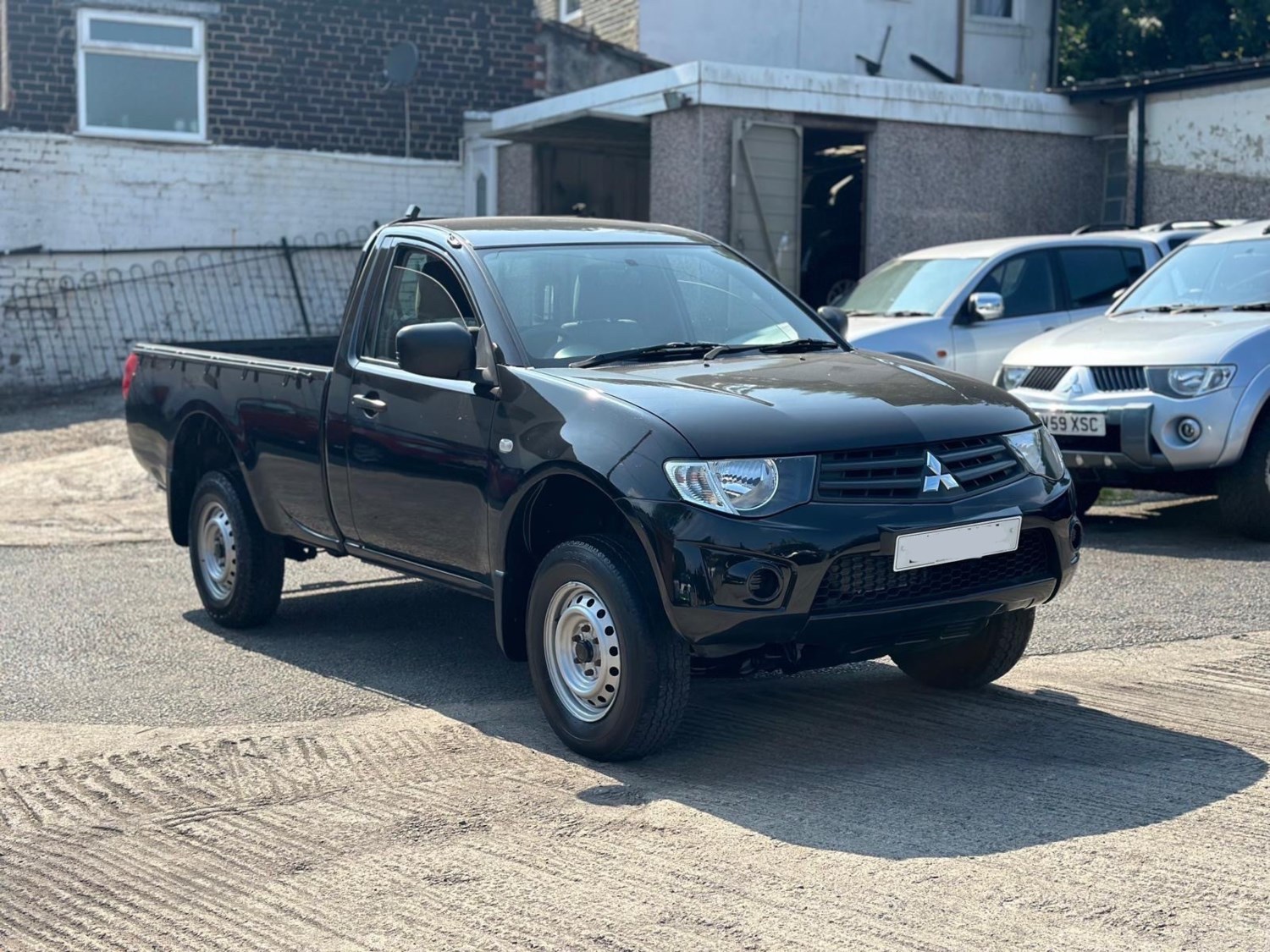 Mitsubishi L200 Listing Image