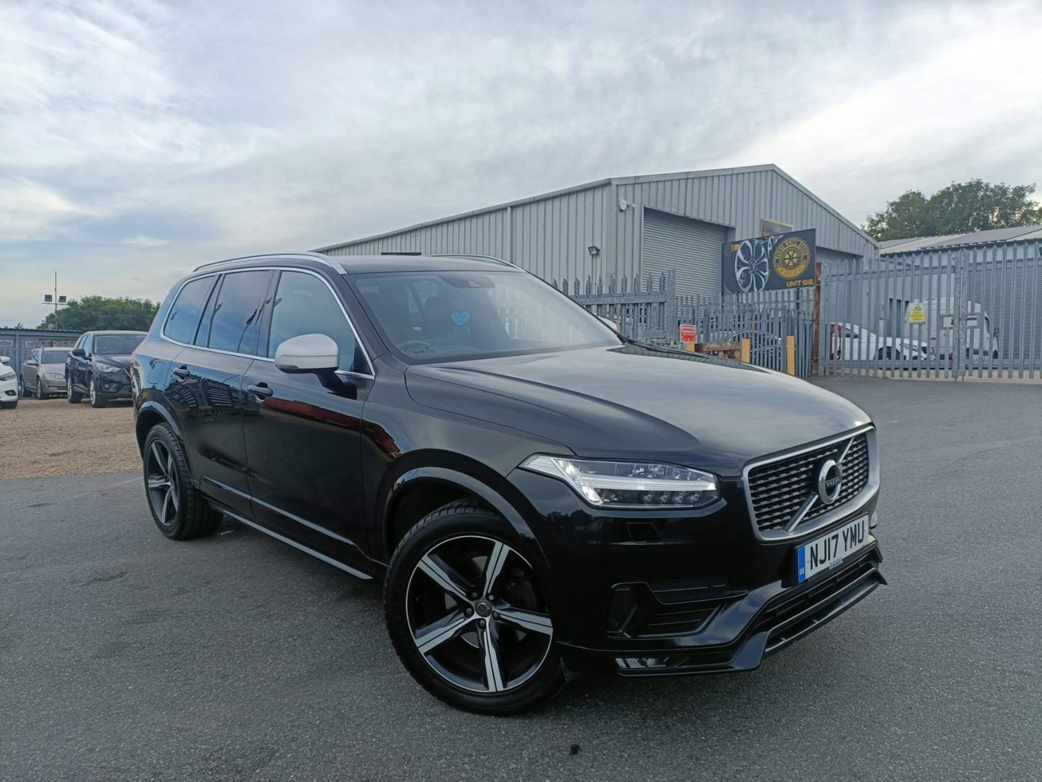 Volvo XC90 Listing Image