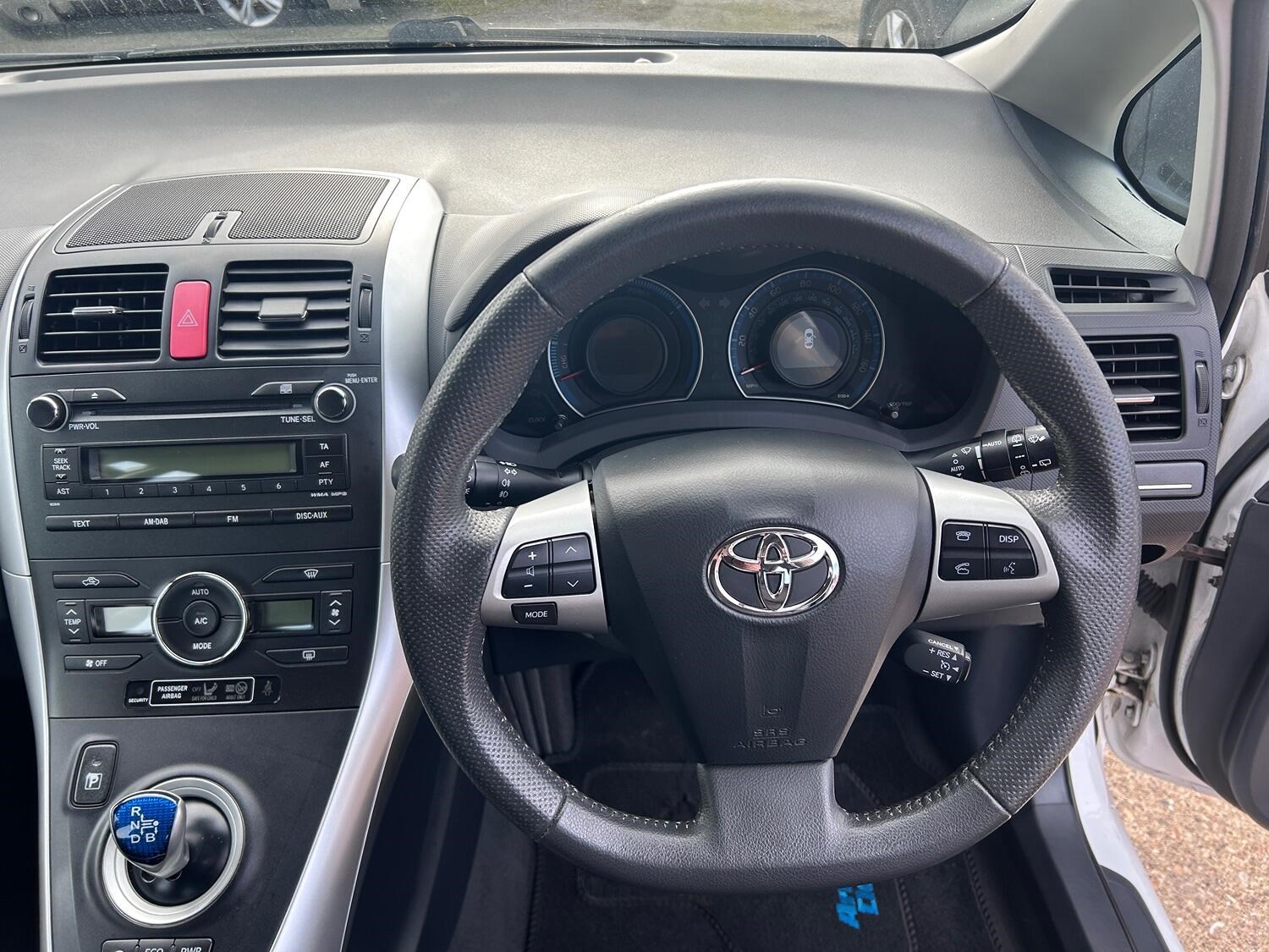 Toyota Auris Listing Image