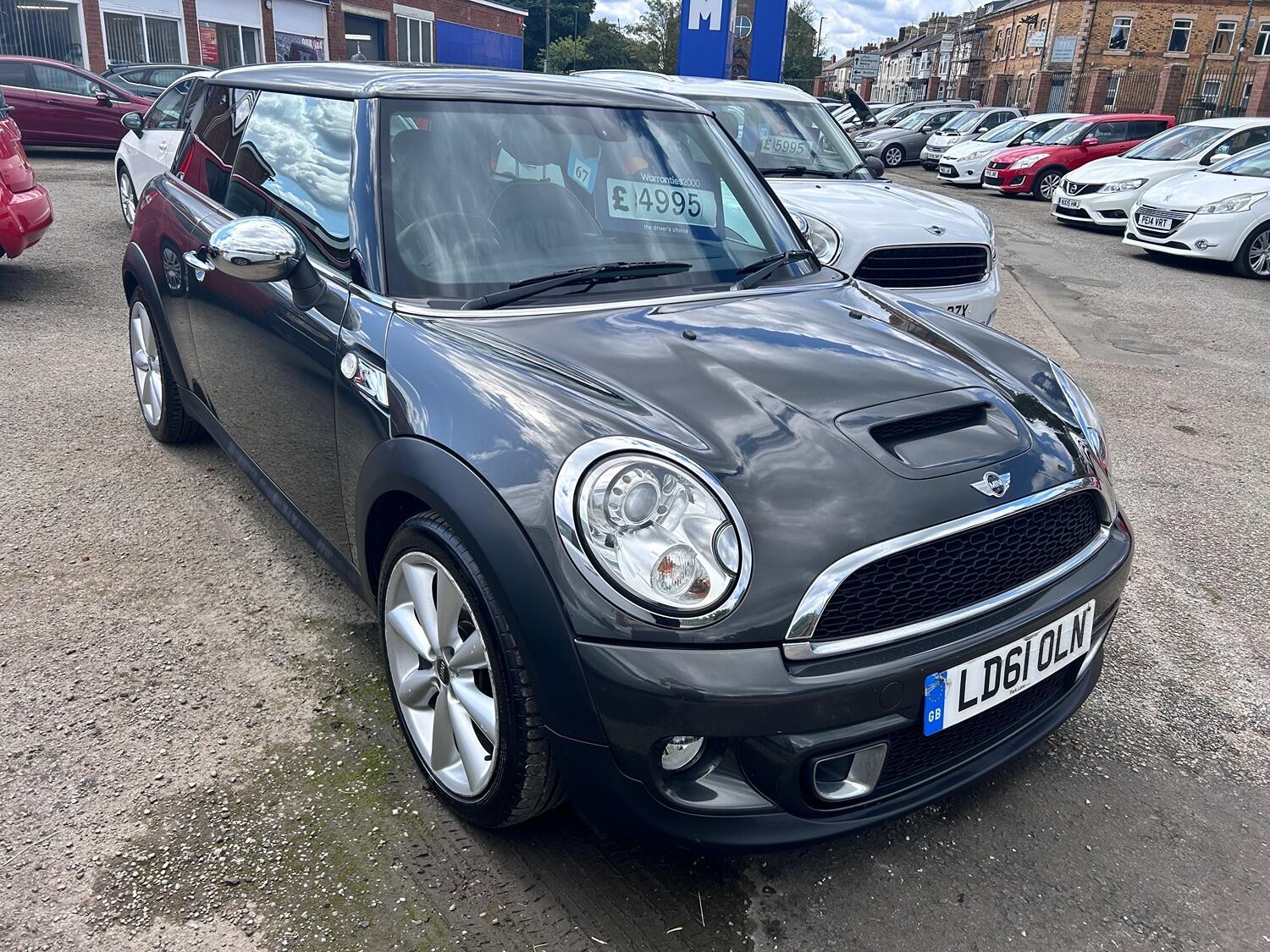 MINI Hatch Listing Image