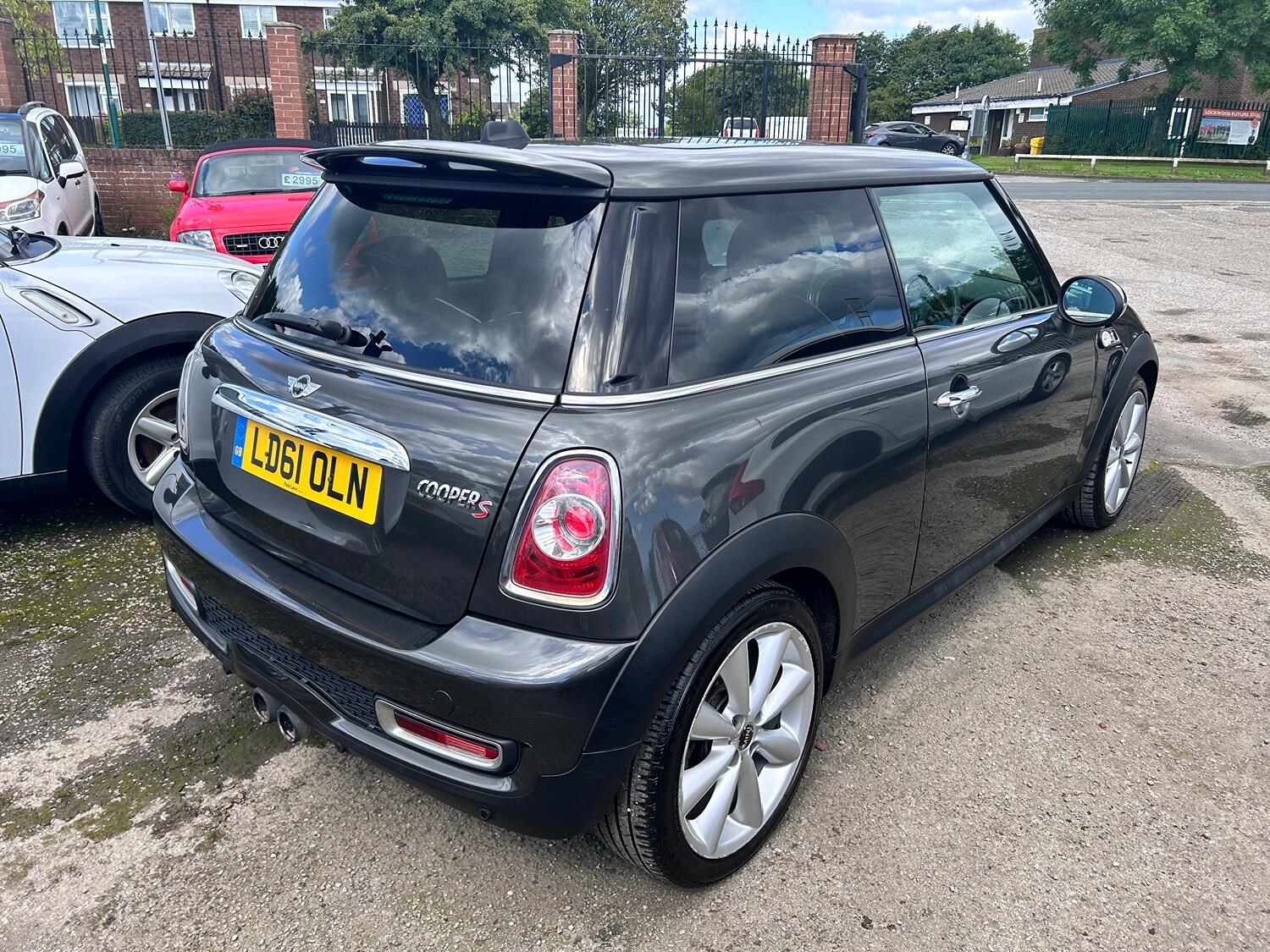 MINI Hatch Listing Image