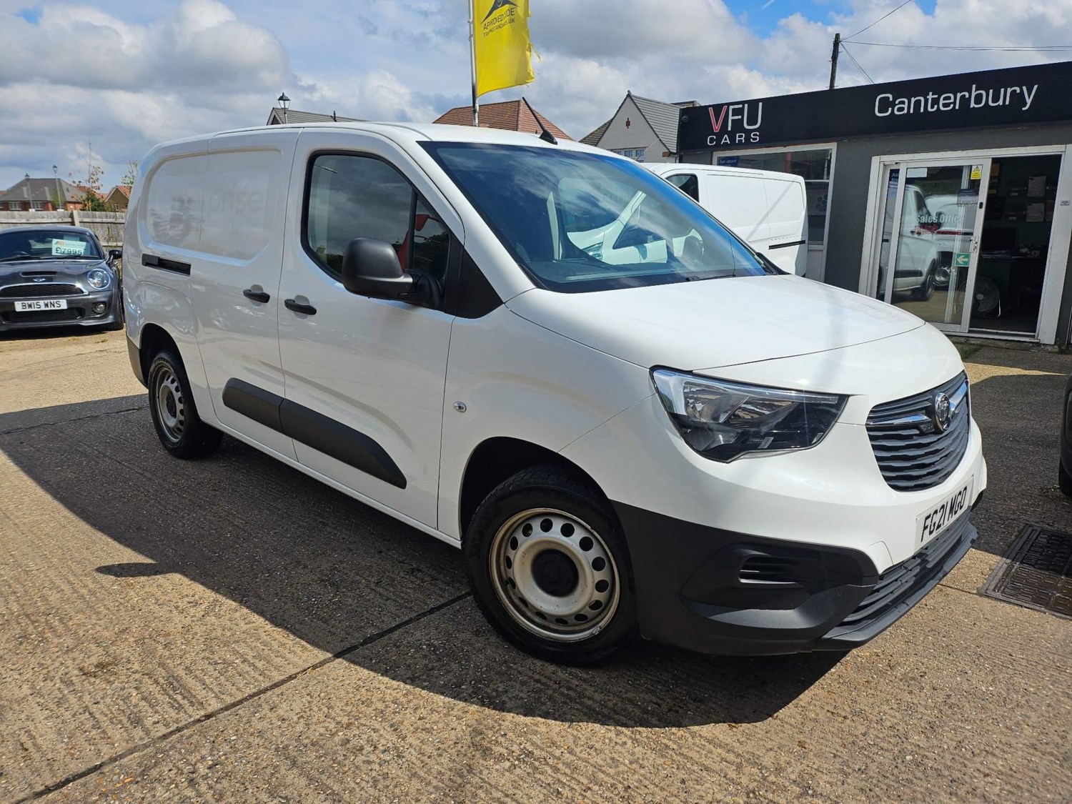 Vauxhall Combo Listing Image