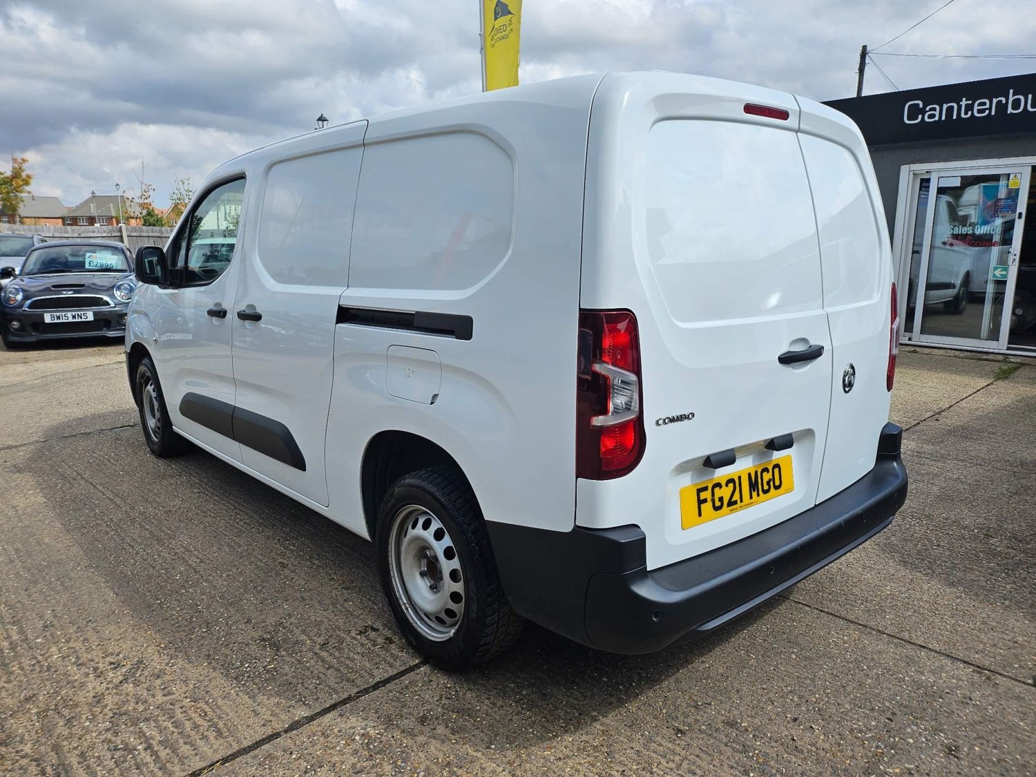 Vauxhall Combo Listing Image