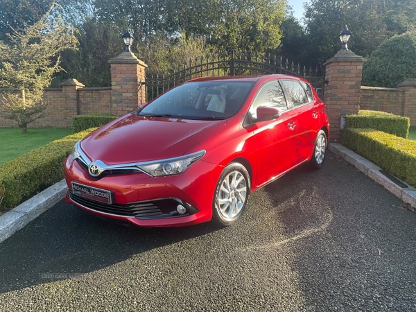 Toyota Auris Listing Image