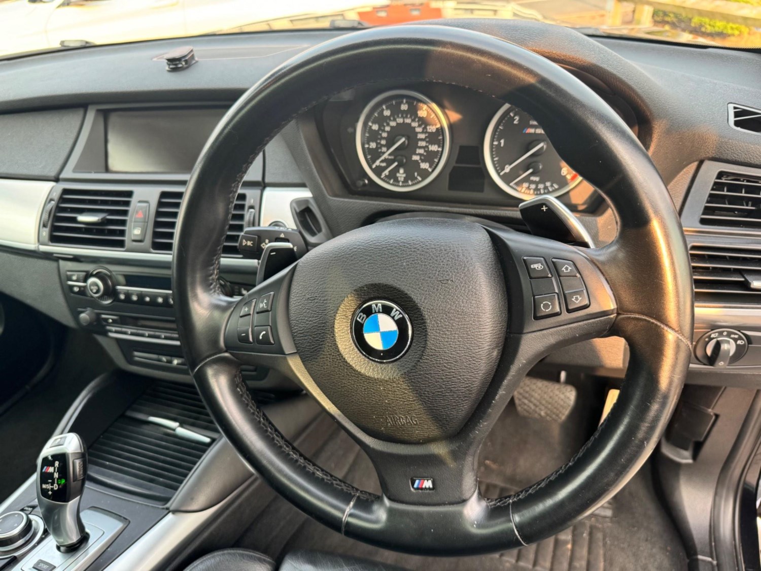 BMW X6 Listing Image