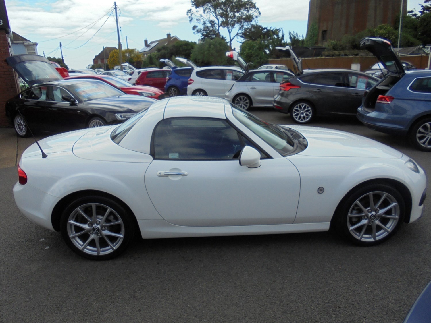 Mazda MX-5 Listing Image