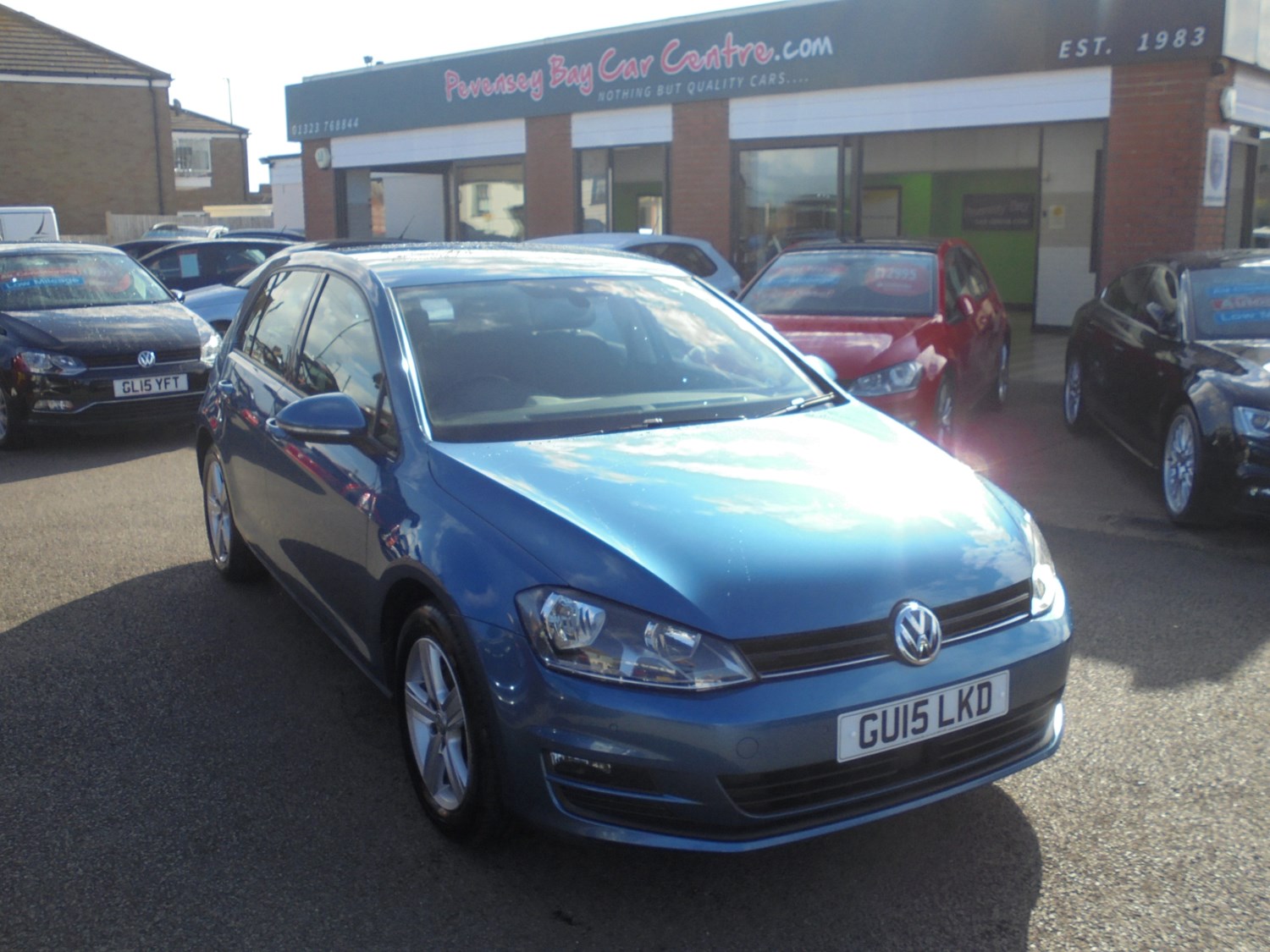 Volkswagen Golf Listing Image