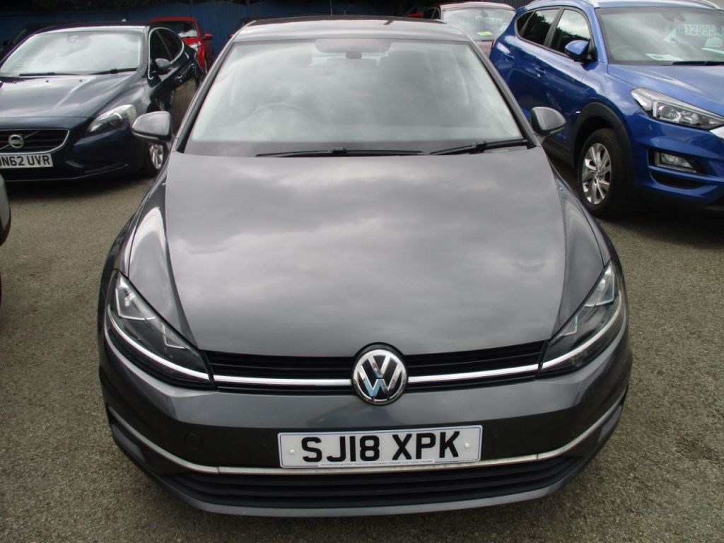 Volkswagen Golf Listing Image