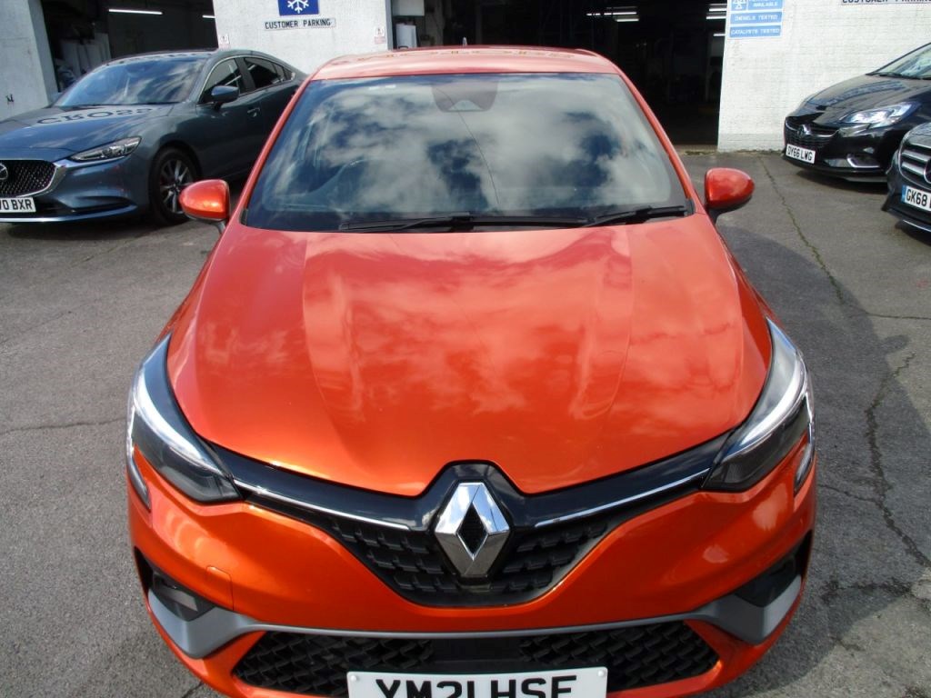 Renault Clio Listing Image