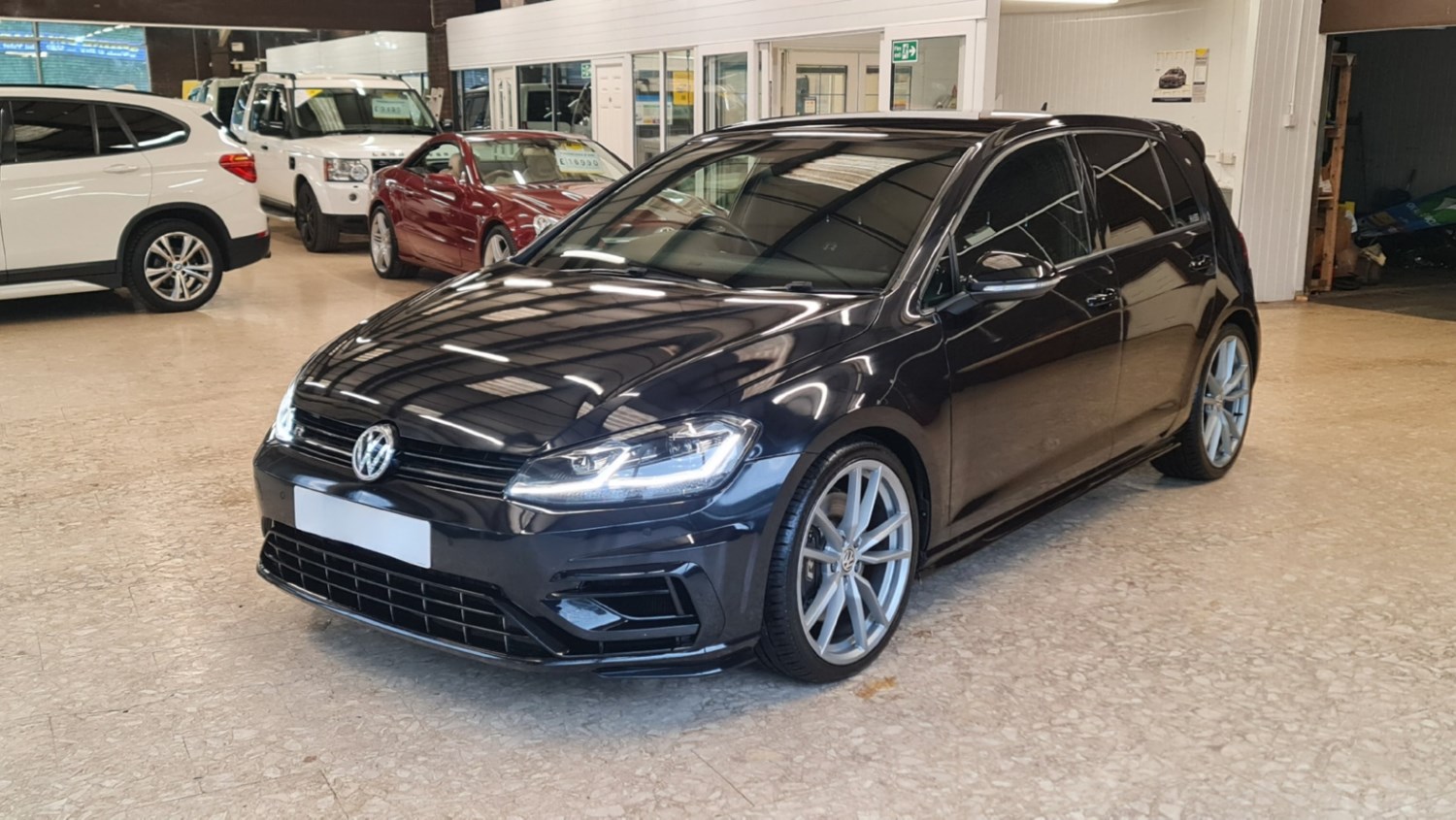 Volkswagen Golf Listing Image