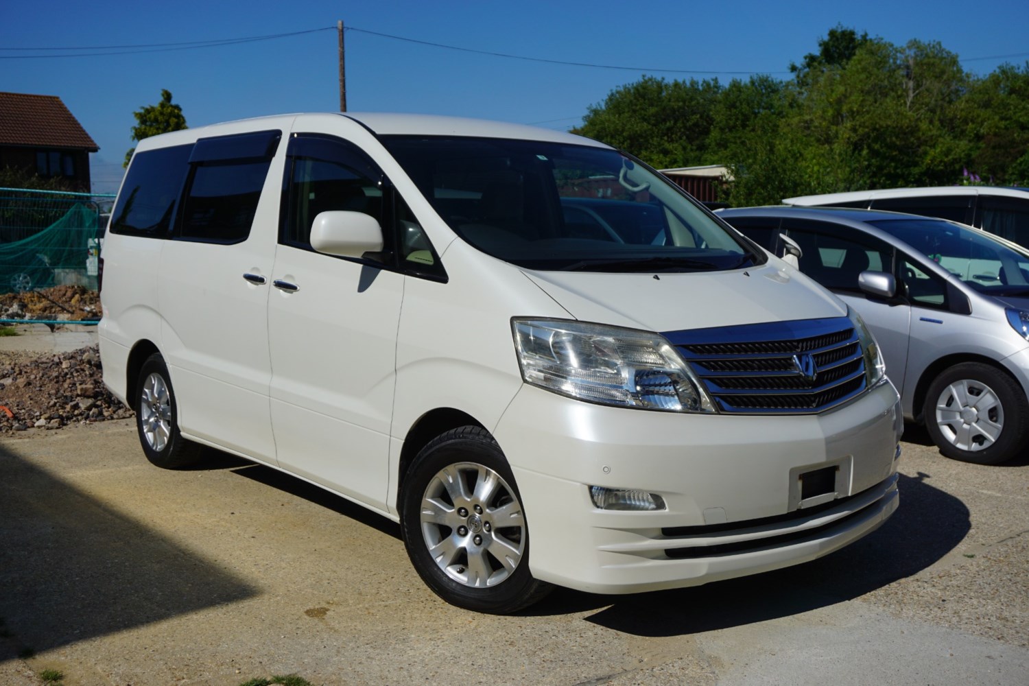 Toyota Alphard Listing Image