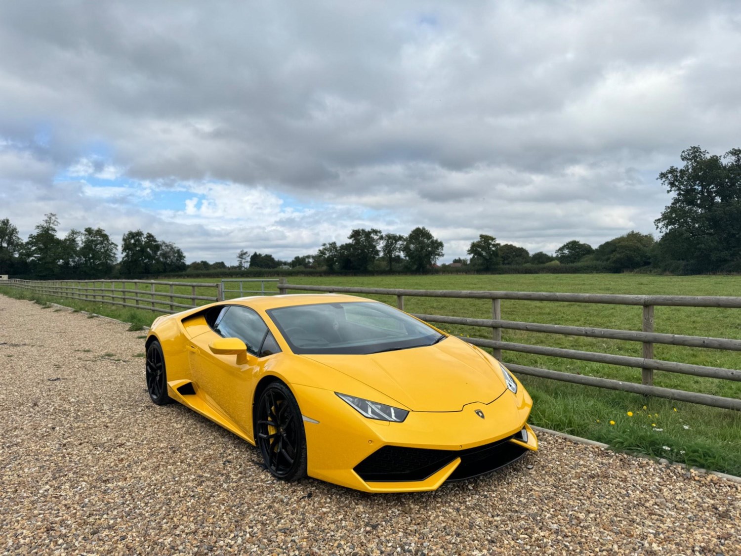 Lamborghini Huracan Listing Image