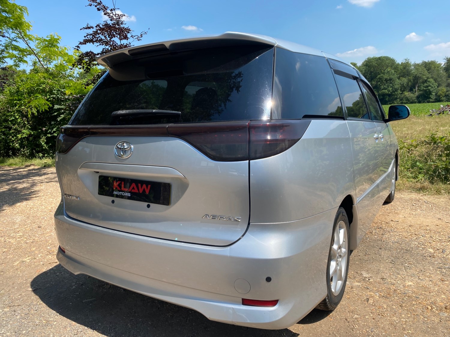 Toyota Estima Listing Image