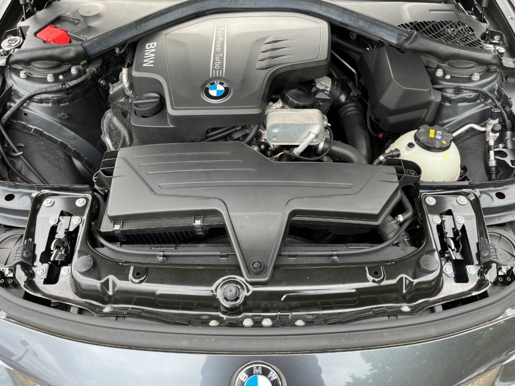 BMW 3 Series Listing Image