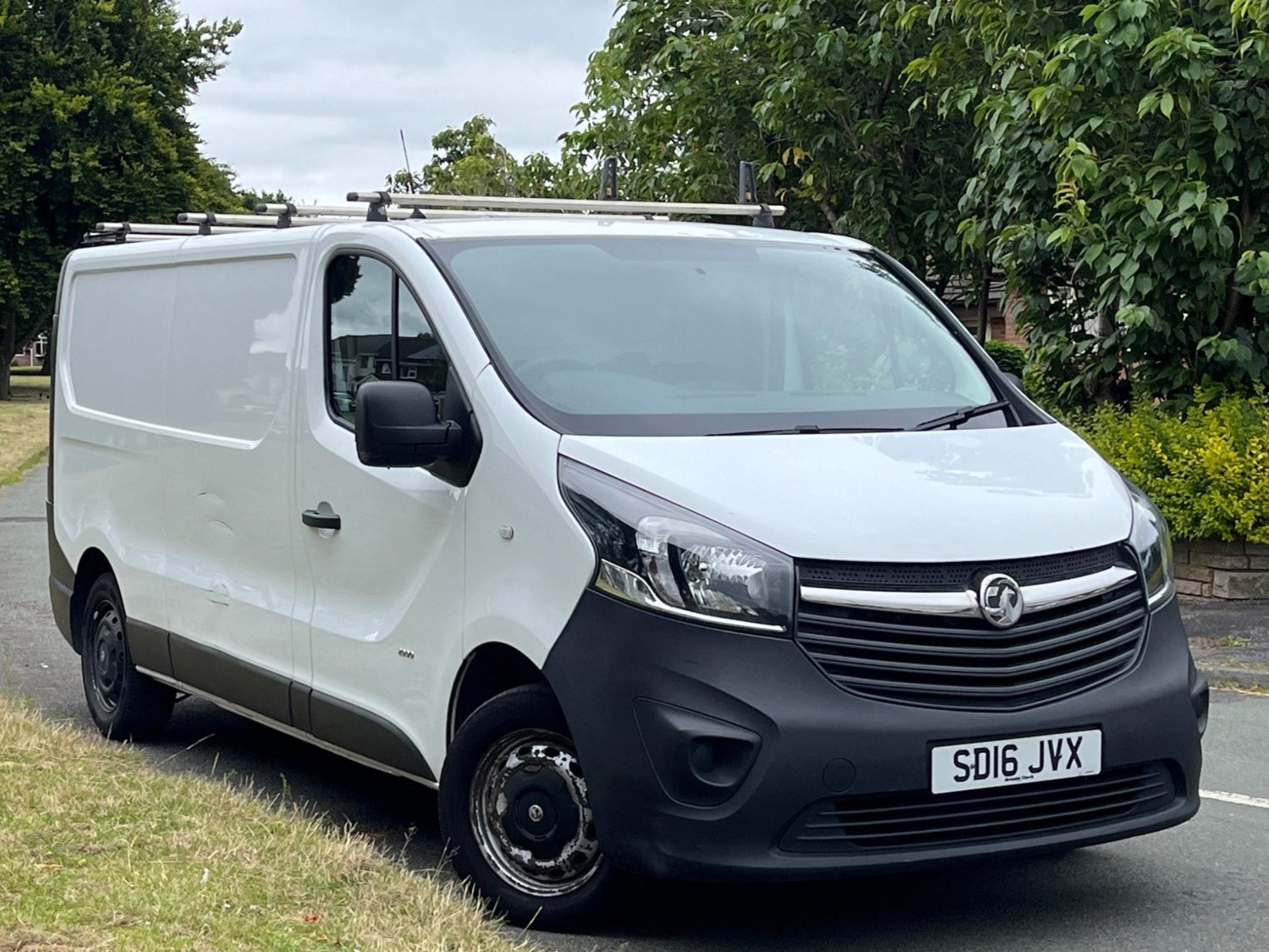 Vauxhall Vivaro Listing Image