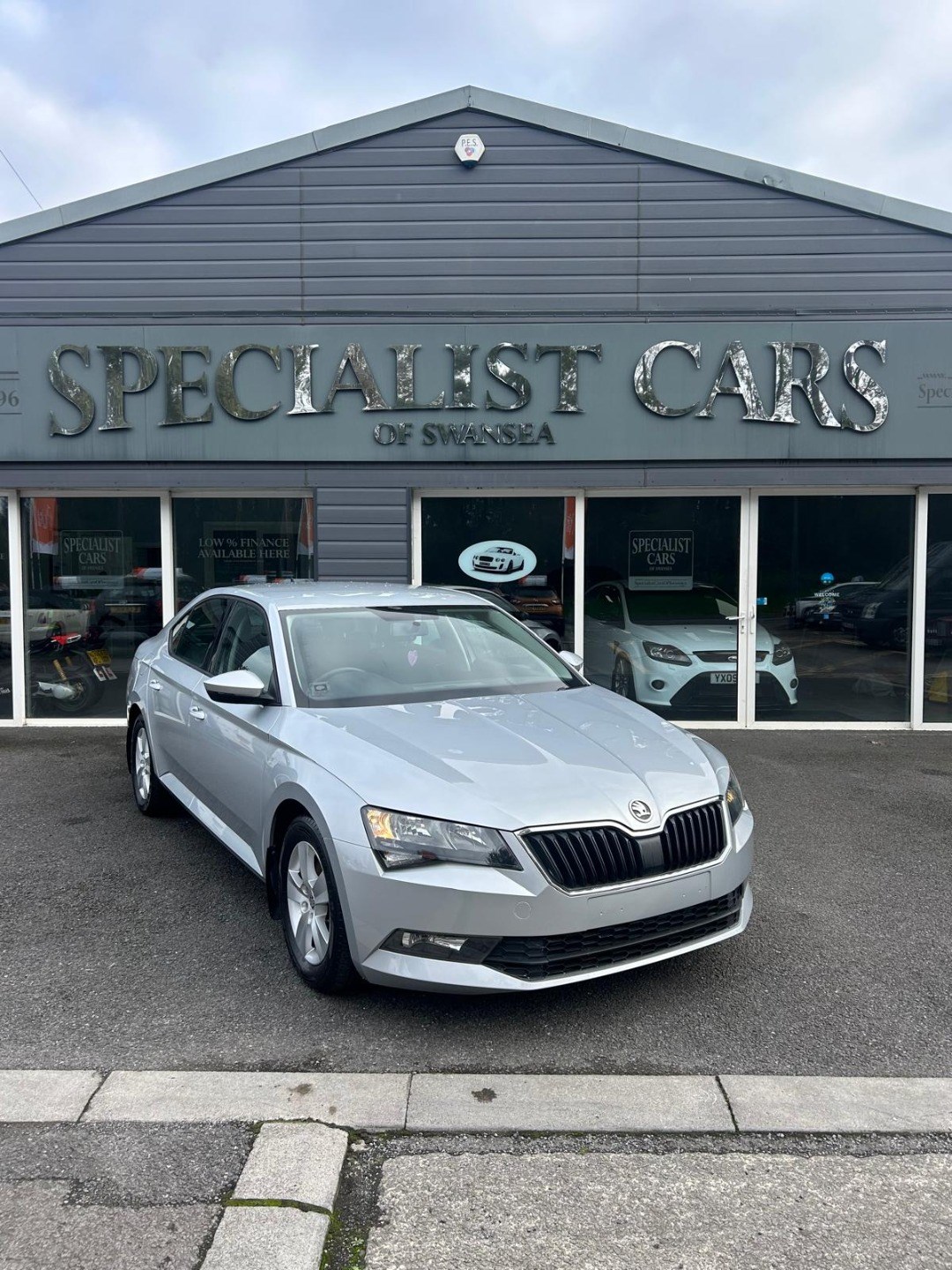 Skoda Superb Listing Image