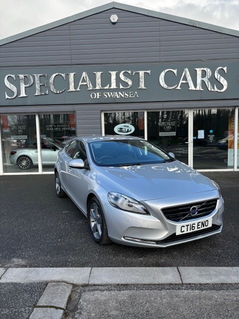 Volvo V40 Listing Image