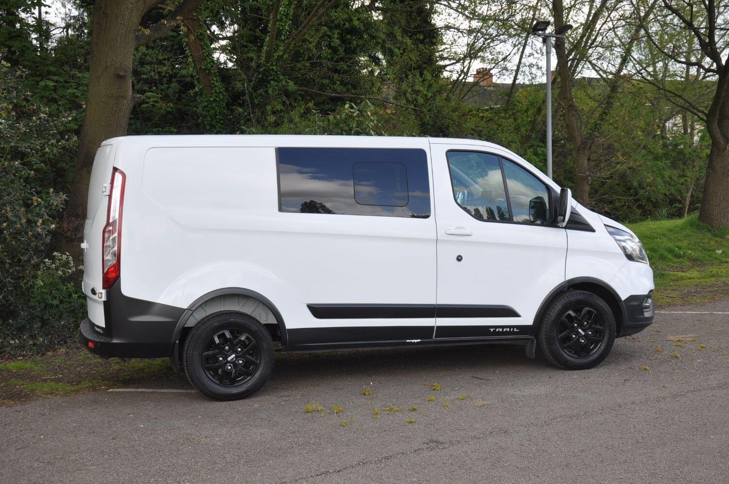 Ford Transit Custom Listing Image