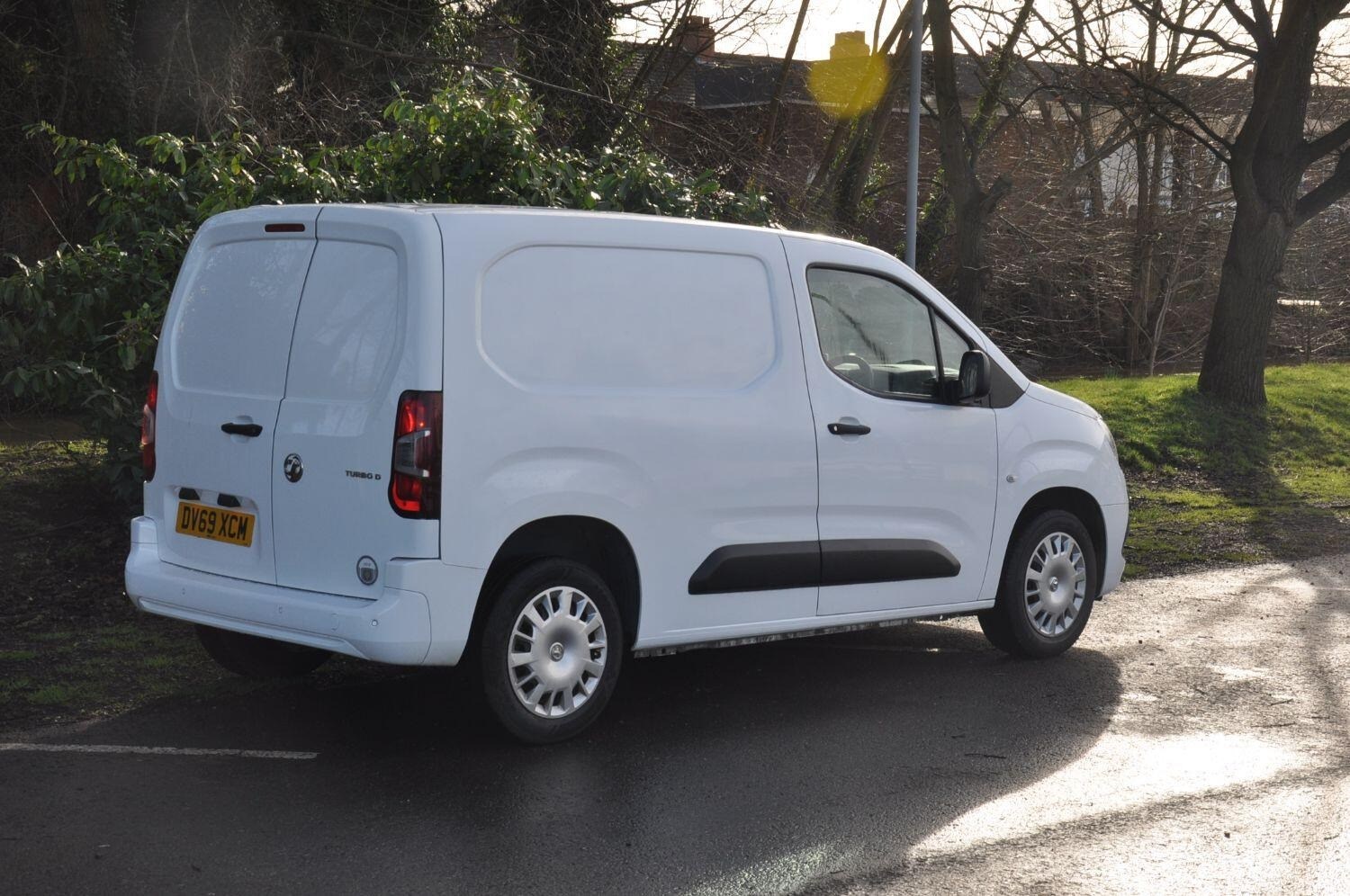 Vauxhall Combo Listing Image