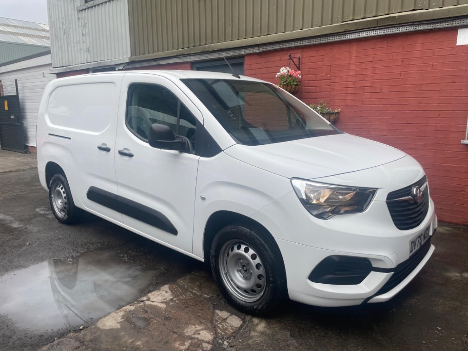 Vauxhall Combo Listing Image