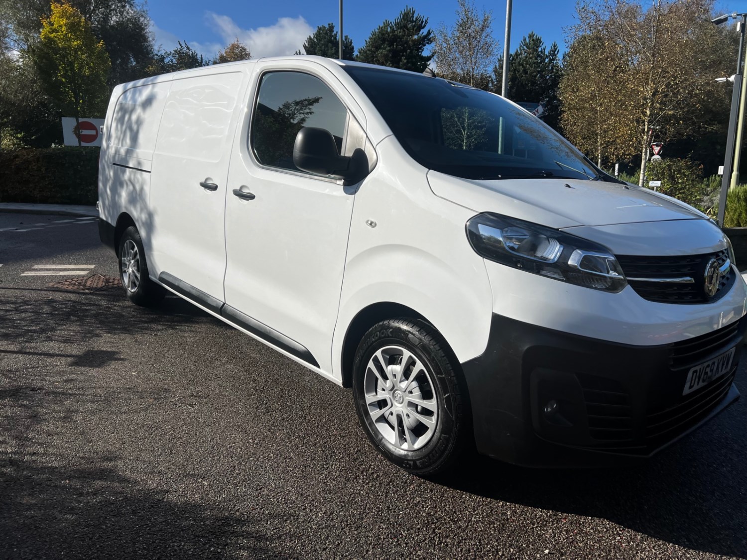 Vauxhall Vivaro Listing Image