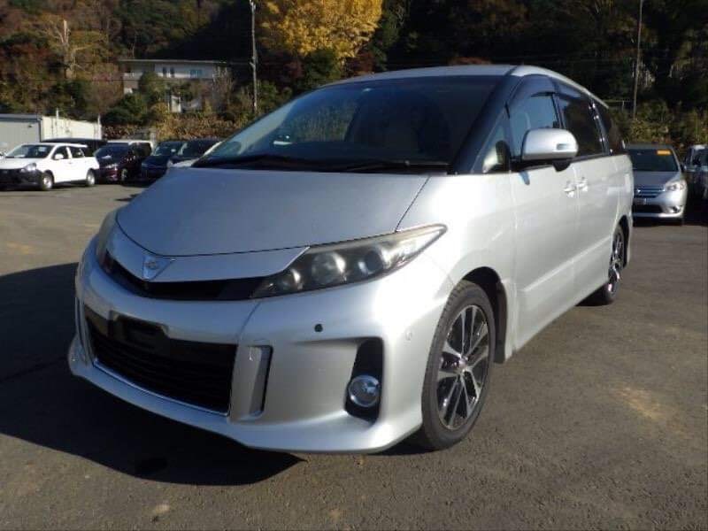 Toyota Estima Listing Image