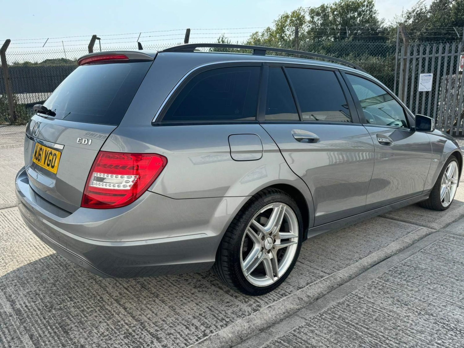 Mercedes-Benz C-Class Listing Image