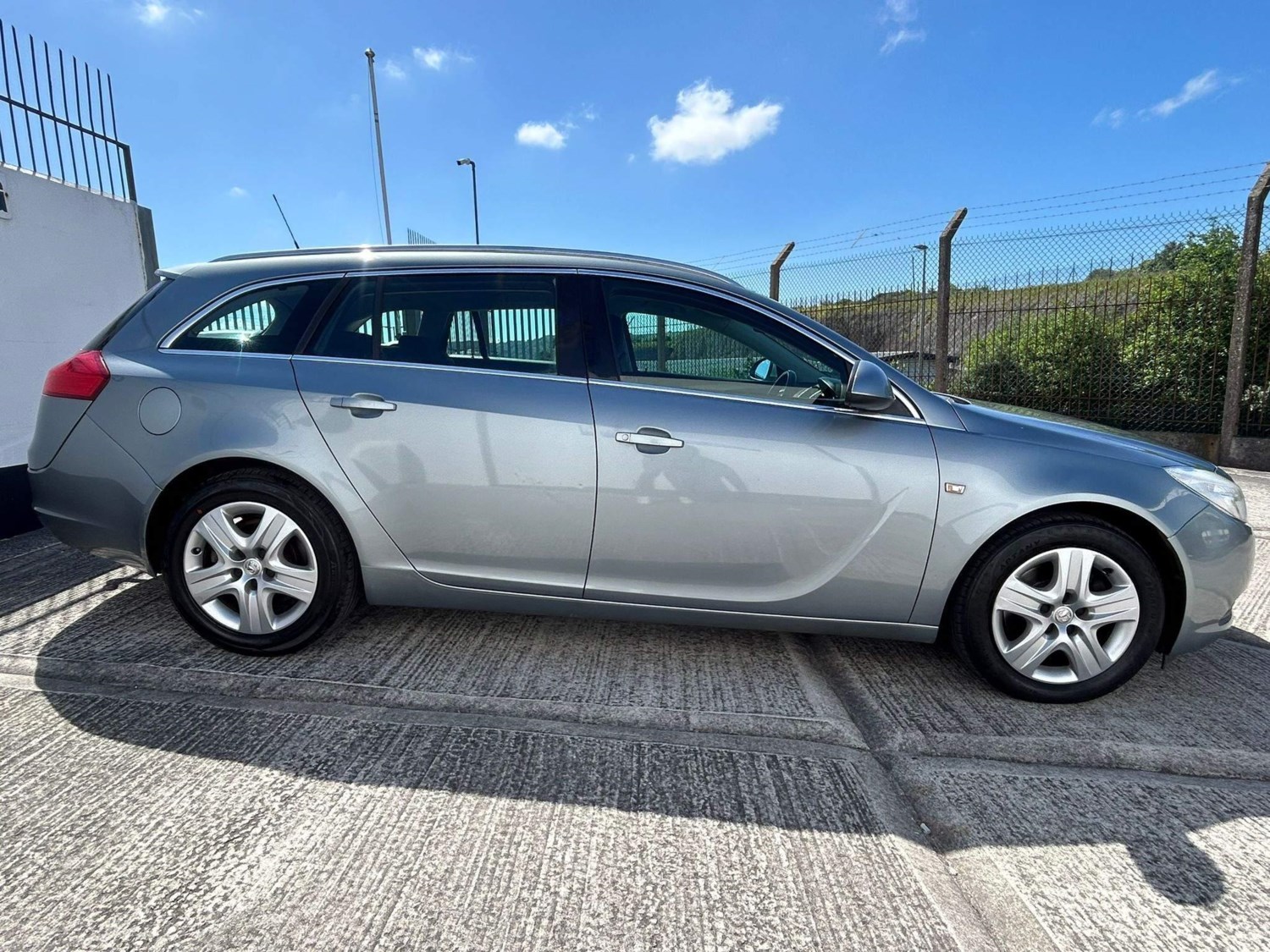 Vauxhall Insignia Listing Image