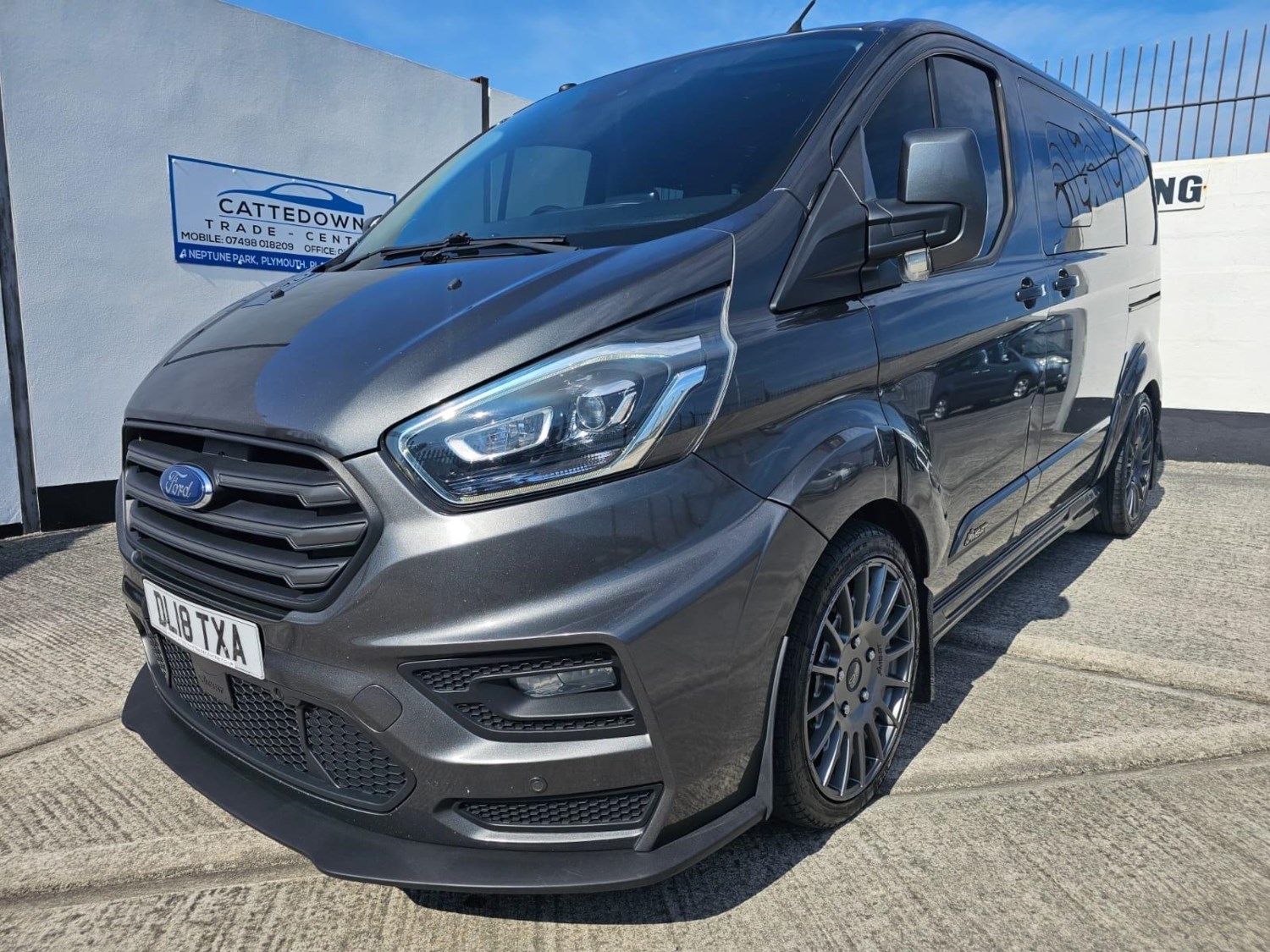 Ford Transit Custom Listing Image