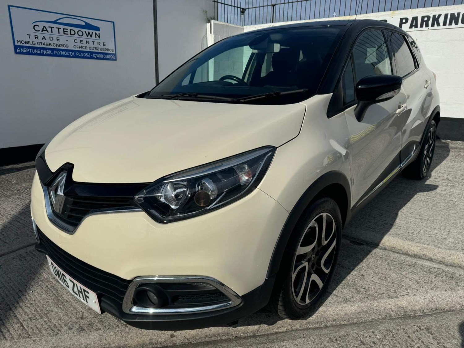 Renault Captur Listing Image