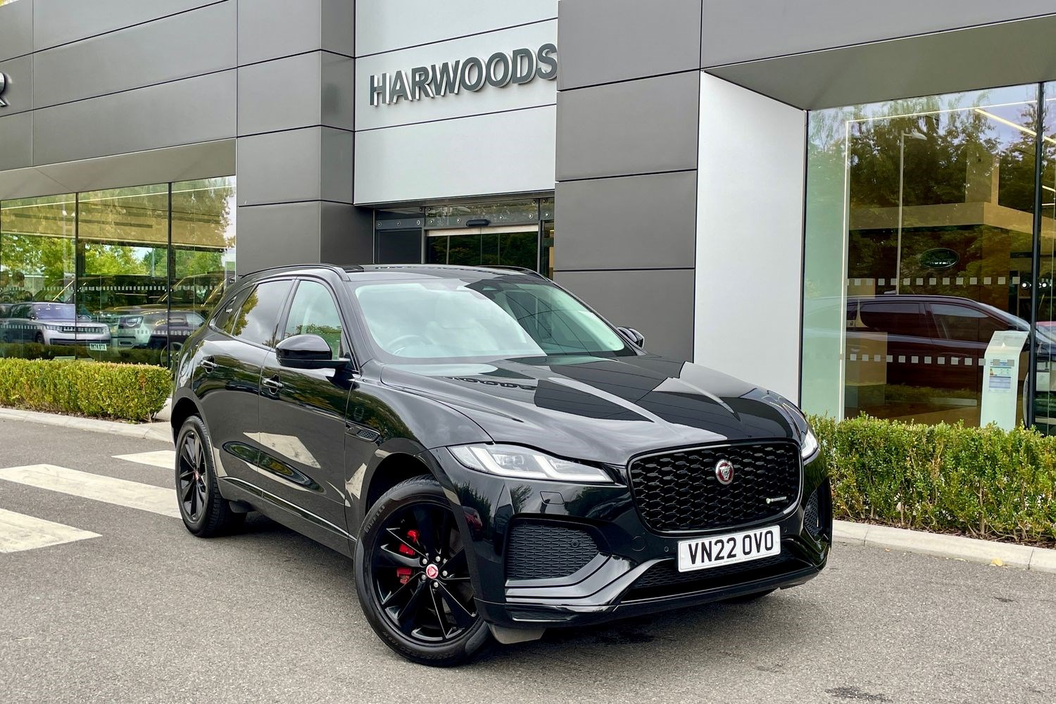 Jaguar F-PACE Listing Image