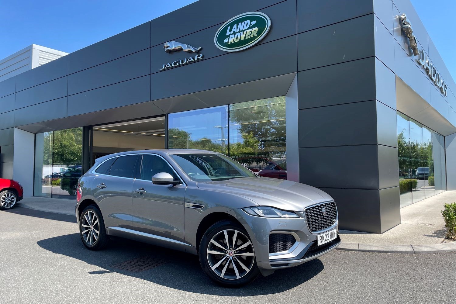 Jaguar F-PACE Listing Image