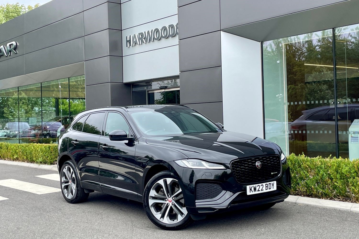 Jaguar F-PACE Listing Image