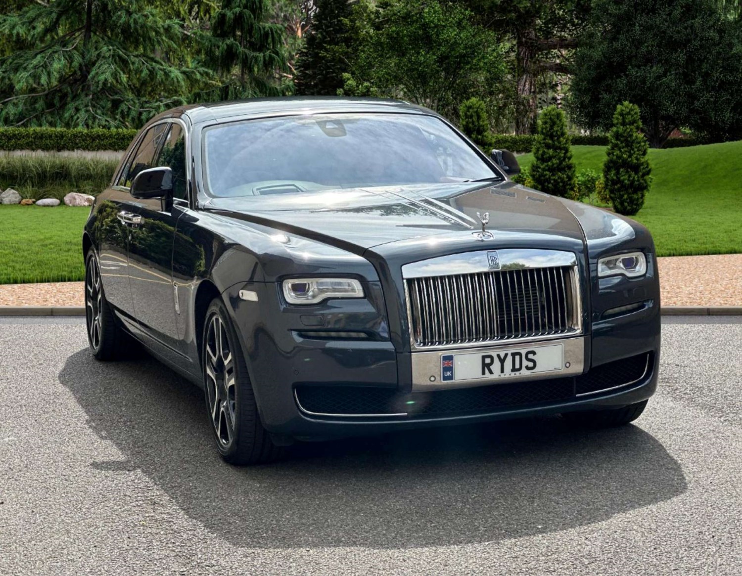 Rolls-Royce Ghost Listing Image