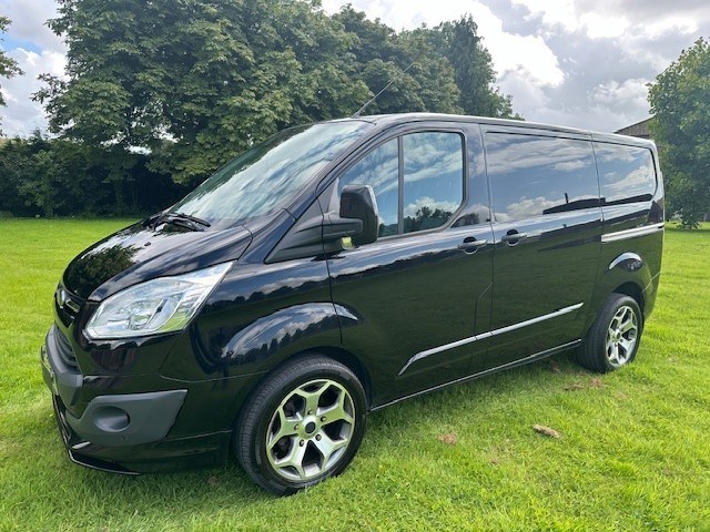 Ford Transit Custom Listing Image