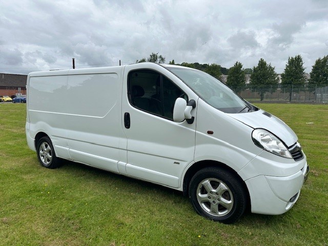 Vauxhall Vivaro Listing Image