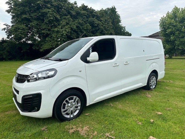 Vauxhall Vivaro Listing Image