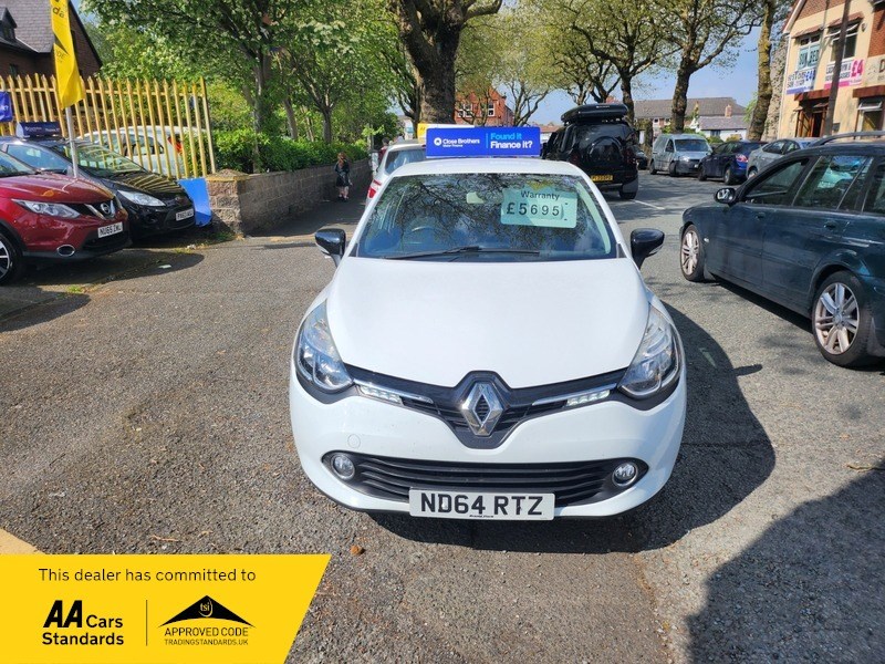 Renault Clio Listing Image