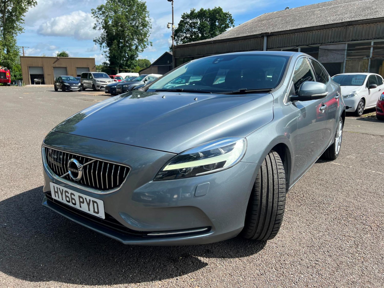 Volvo V40 Listing Image