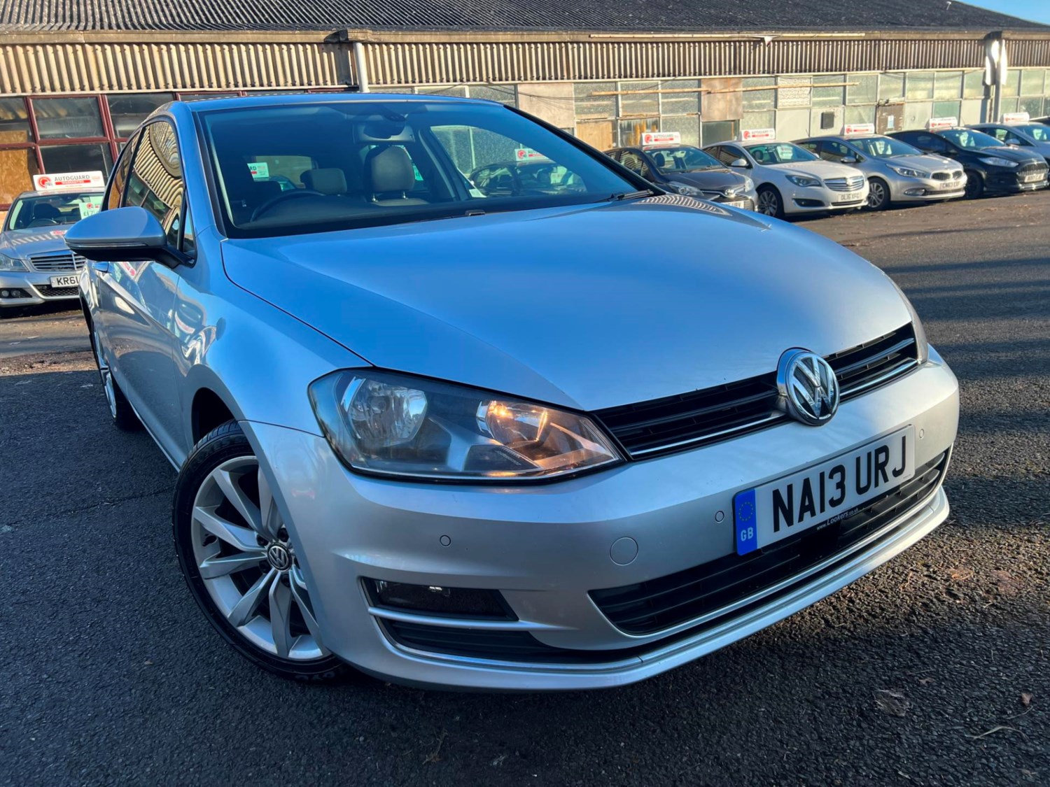 Volkswagen Golf Listing Image