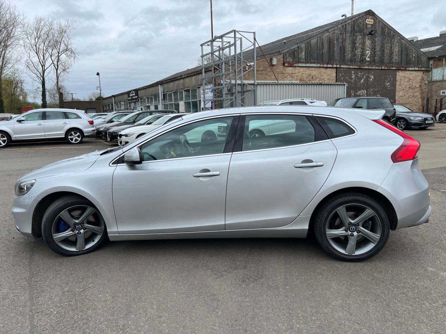 Volvo V40 Listing Image