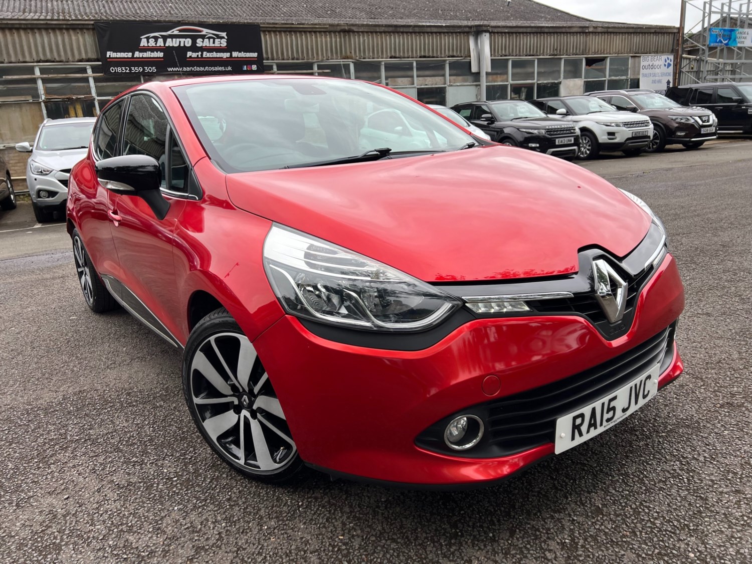 Renault Clio Listing Image