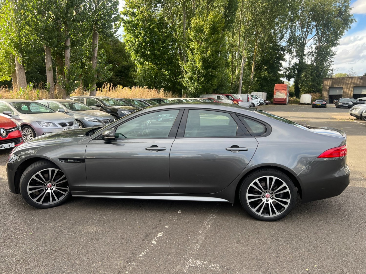 Jaguar XF Listing Image