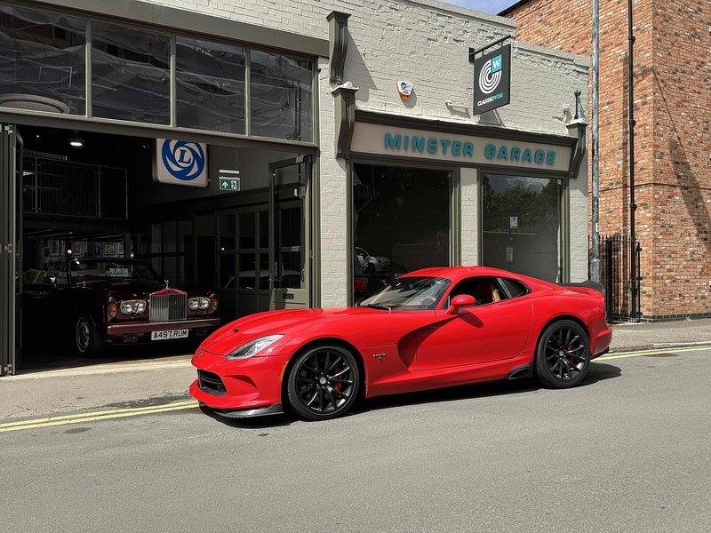 Dodge Viper Listing Image