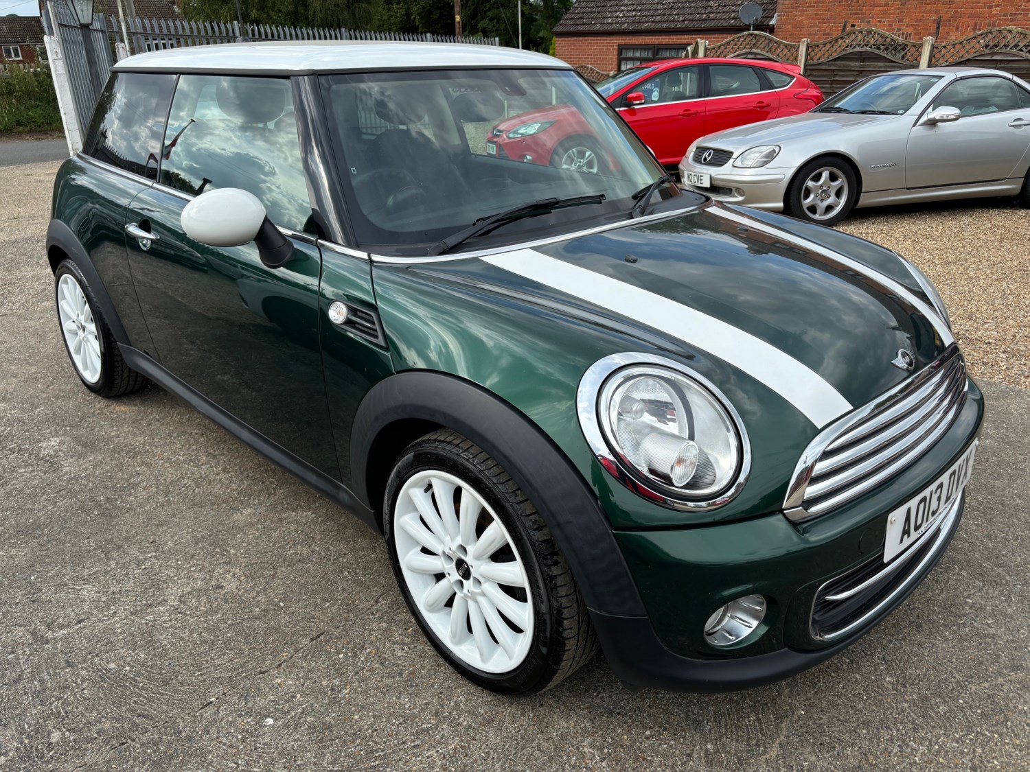 MINI Hatch Listing Image